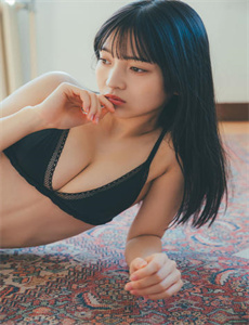 《大沢佑香》
